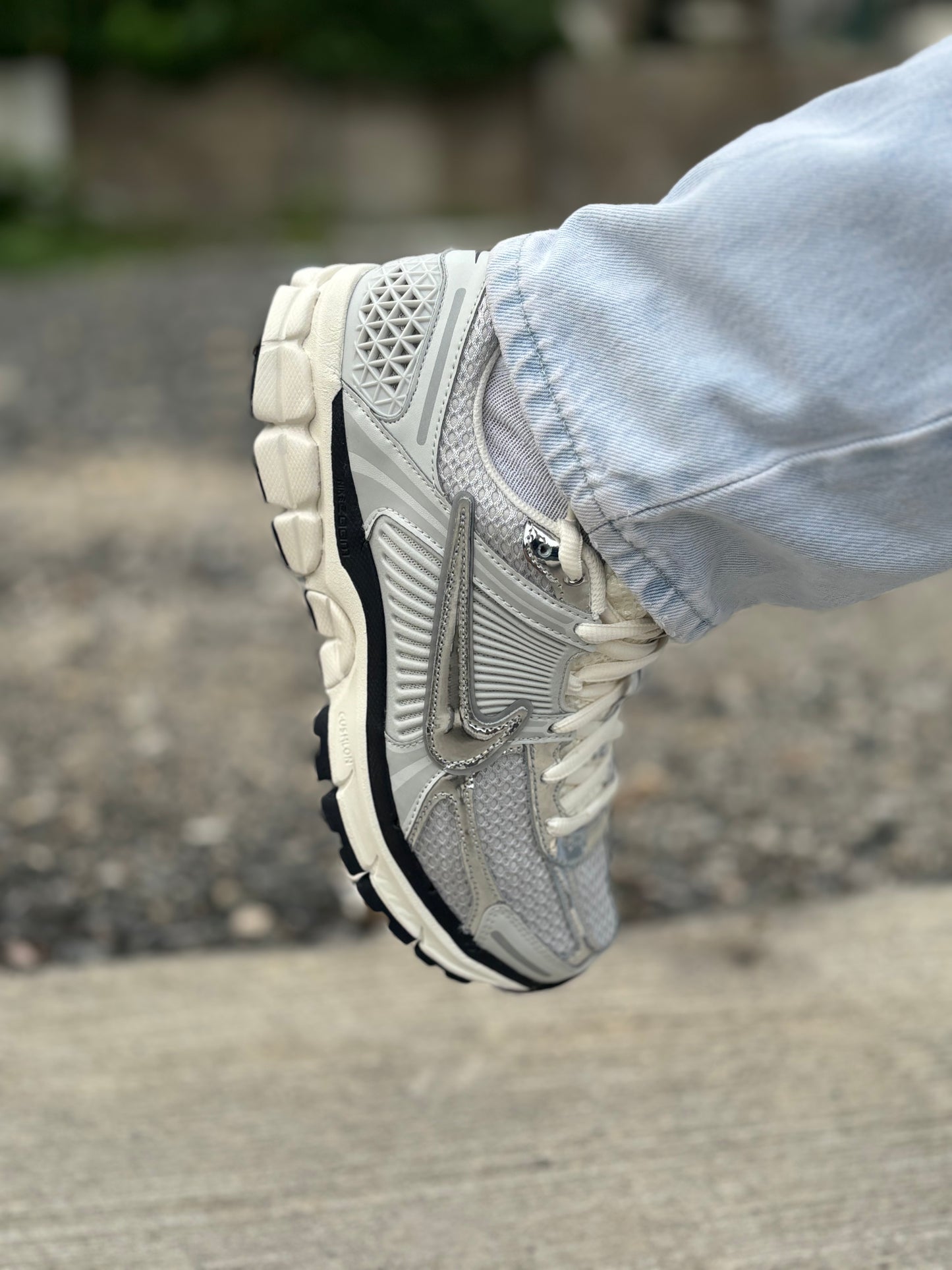 Nike Vomero "Chrome" - Sneaker Hustle